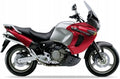 Naklejki na motocykl Honda Xl 1000 V Varadero 1999-2002 Czerwony R101 - Juula